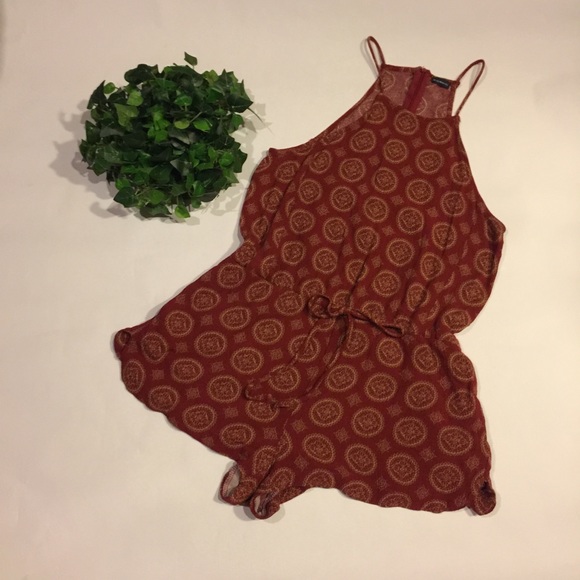 Brandy Melville Pants - 🍁 BRANDY MELVILLE paisley abstract romper